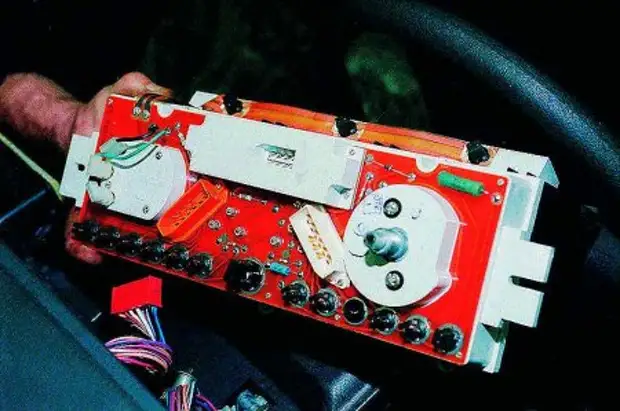 Разобрать прибор панелей ВАЗ Разобрать прибор панелей ВАЗ