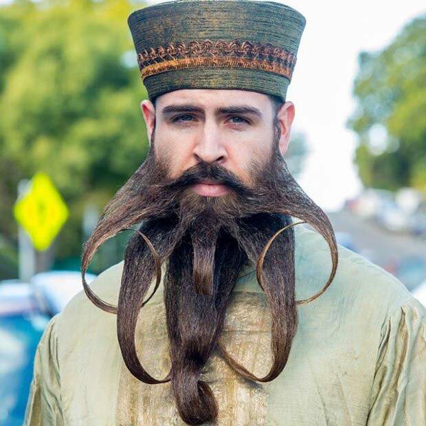 Mr. Incredibeard, скульптуры из бороды, Исайя Вэбб, Isaiah Webb