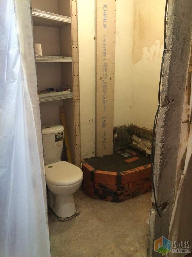 Ремонт ванной комнаты, возведение угловой душевой кабины