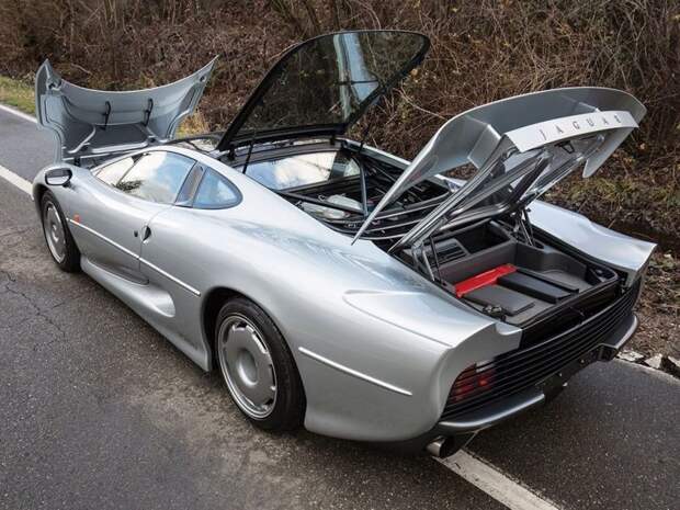 Jaguar XJ220 – не добившийся успеха суперкар jaguar, jaguar xj220, авто, автоаукцион, автомобили, олдтаймер, спорткар, суперкар