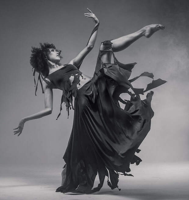 https://static.boredpanda.com/blog/wp-content/uploads/2016/10/dance-photography-vadim-stein-91-580496aac5455__880.jpg