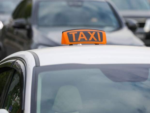 В Тюмени стало больше автомобилей такси