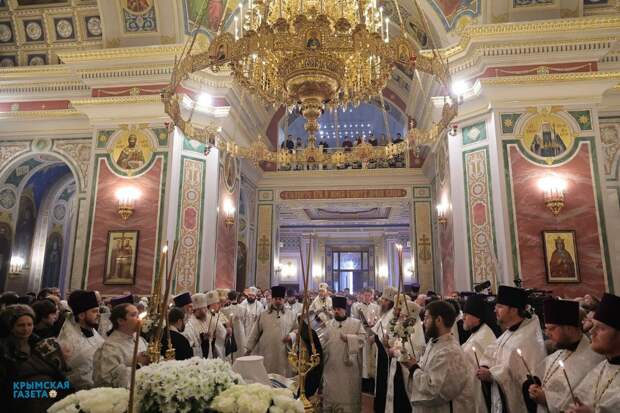 В Крыму простились с митрополитом Лазарем