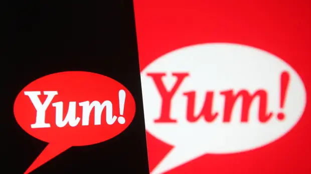 Владелец KFC и Pizza Hut приостанавливает инвестиции и развитие в России