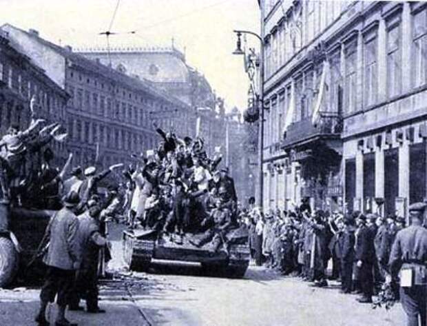 Уроки Истории: Милош Земан: Советские воины в 1945 году пришли в Чехословакию именно как освободители