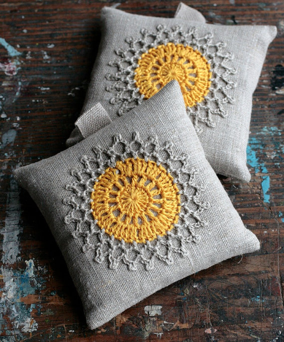 Lavender sachets -- crochet motif -- set of 2