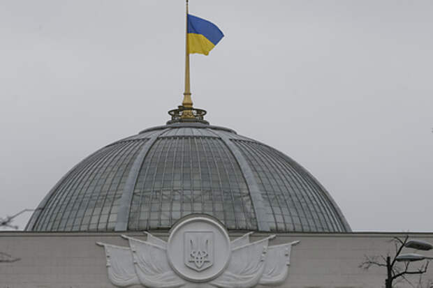 Депутат Рады заявил, что Майдан привел к власти аферистов и прохиндеев