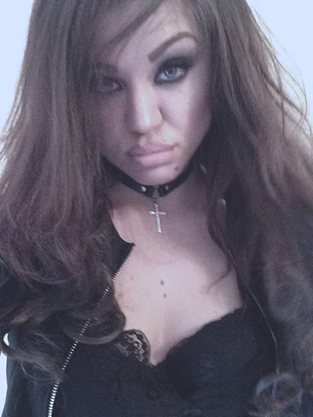 Першина любовь. Женщина чиновница с макияжем фото. Першина любовь. Першина любовь. Першина любовь.