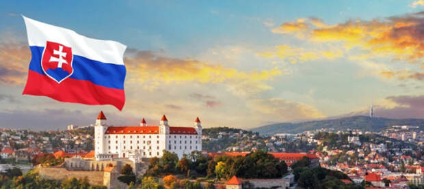 На фоне заявлений о мире Словакия продолжает зарабатывать на поставках оружия Украине