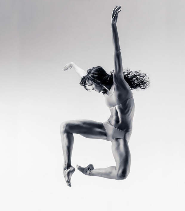 https://static.boredpanda.com/blog/wp-content/uploads/2016/10/dance-photography-vadim-stein-19-580495cd2f177__880.jpg