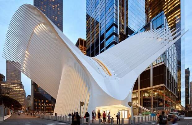 Транспортный терминал Всемирного Торгового Центра. Архитектор: Santiago Calatrava.