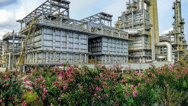 «Самовары» набивают карманы: блокада Ормузского пролива обогащает НПЗ в КНР