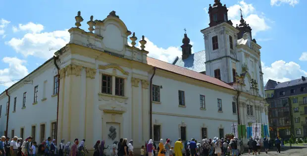 «Насилие не пресечено властями»: к каким последствиям могут привести захваты православных храмов на Украине