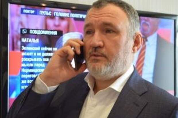 Депутат Кузьмин заявил о попытках «Слуги народа» возродить идеологию нацизма на Украине