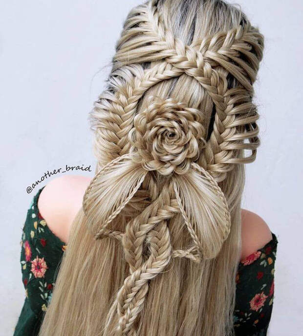 Замысловатые косы от художницы-самоучки