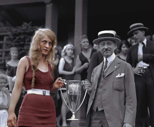 Ева Фриделл на конкурсе красоты в Августе 1920 1920-е, история, конкурс красоты, мисс вселенная, цветные фотографии