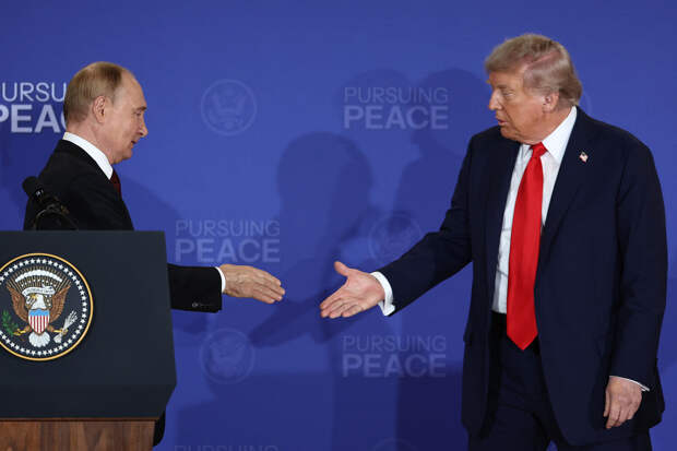 WSJ: окружение Трампа видит в России золотую жилу для бизнеса