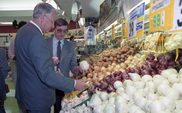 Как Ельцин впервые в жизни в американском супермаркете побывал (4)