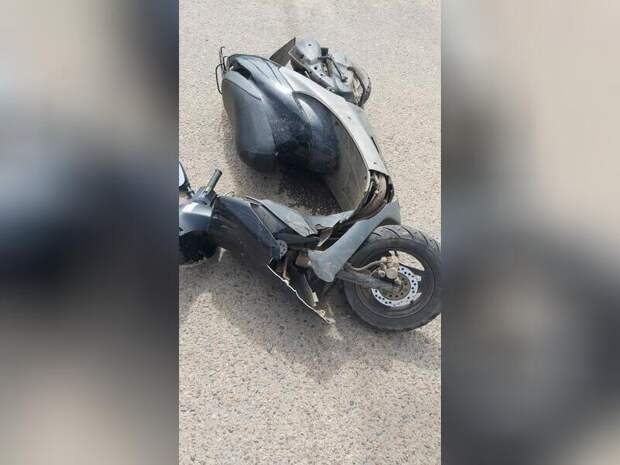 Водитель автомобиля врезался в ребёнка на мопеде