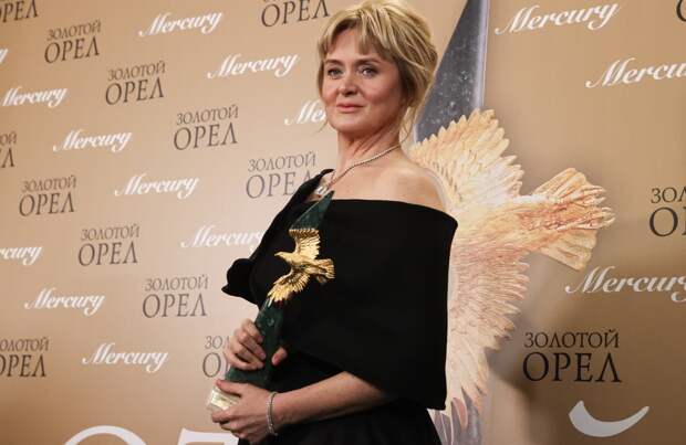 Михалкова оценила первую роль Ефремова после выхода из тюрьмы