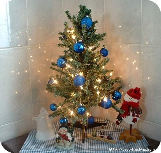Bathroom-Christmas-Tree (500x476, 184Kb)