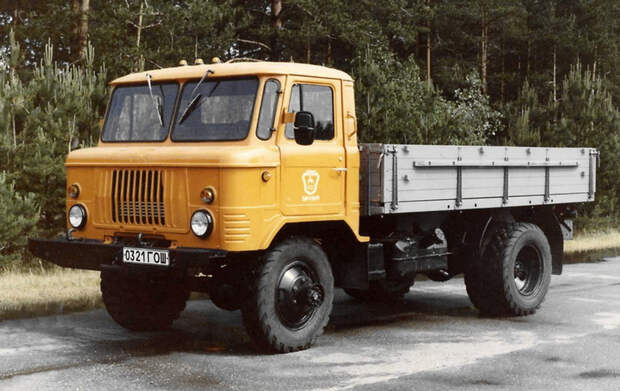 В результате инженерных экспериментов в июле 1964 года с завода ГАЗ сошел первый серийный 66-ой, наделенный 2-тонной грузоподъемностью и сбалансированным расположением центра тяжести.