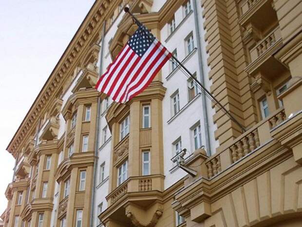 В Петербурге атаковали гостей генконсула США