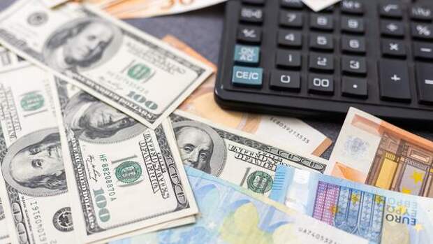 На Мосбирже запретили торги долларом и евро — что теперь будет?
