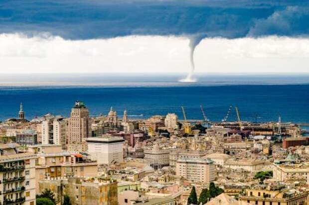 Торнадо в Генуи, Италия