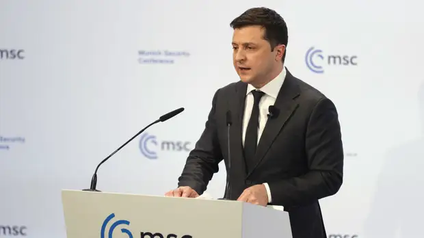 Аналитик Оленченко назвал безответственным заявление Зеленского о ядерном статусе Украины