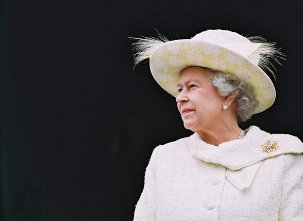 10 забавных фактов о «Капустке» — самой долго правящей королеве в истории Великобритании
