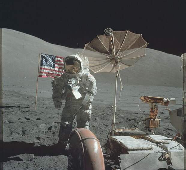 Редкие фотографии Луны от NASA
