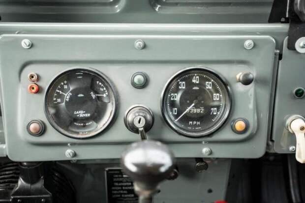 Cuthbertson - очень редкий Land Rover Series II на гусеницах