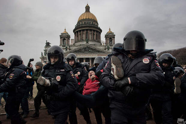 Несанкционированный митинг в Санкт-Петербурге