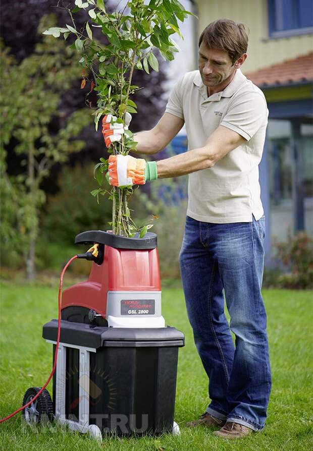 Электрический садовый измельчитель IKRA MOGATEC GSL 2800