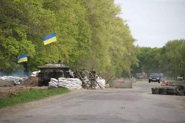 Чучело с автоматом, или Блокпосты ВСУ вокруг Харькова: как украинские военные в «мирной Украине» наживаются на людях