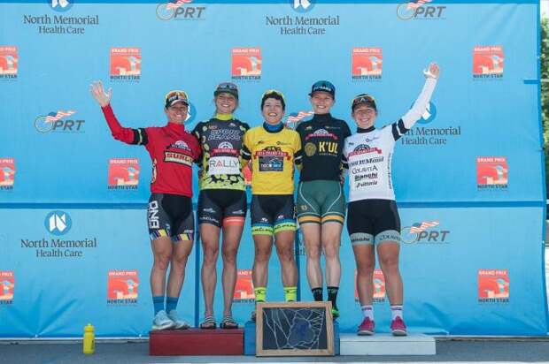 Final Women's Podium: Surly Most Aggressive - Sara Tussey (Visit Dallas), Sport Beans Queen of the Hill - Erica Allar (Rally Cycling), Northstar Grand Prix Winner - Brianna Walle (Team TIBCO-SVB), K'ul Chocolate Sprint - Sophie Makcay (Hagens-Berman), Greg Lemond Best Young Rider - Lauretta Hanson (Colavita/Bianchi) (фото: Matthew Moses/Moses Images)