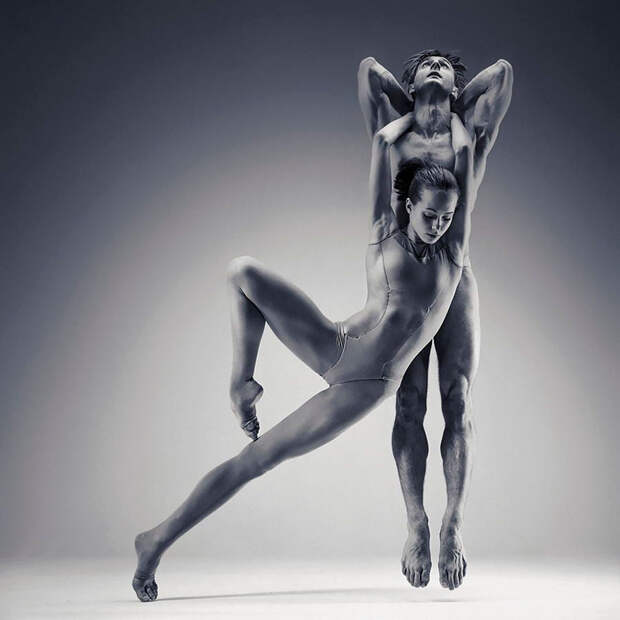 https://static.boredpanda.com/blog/wp-content/uploads/2016/10/dance-photography-vadim-stein-22-580495d43bbbf__880.jpg