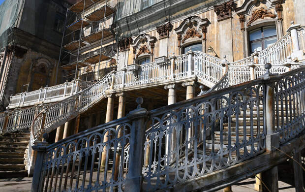 В Петербурге отреставрируют усадьбу Демидовых, где снимали "Пророка" и сериал "Шаляпин"