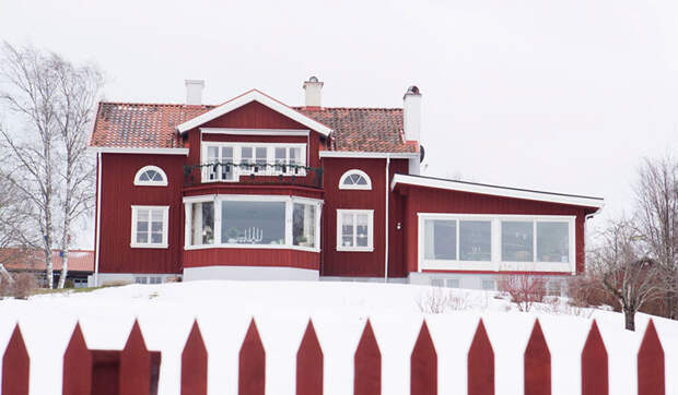Скромный, но такой уютный традиционный домик в Швеции