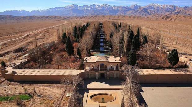 Гениальные сооружения древних: персидские кяризы как способ процветания в пустыне 