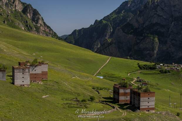 Кармадонское ущелье, Сергей Бодров, Колка, ледник