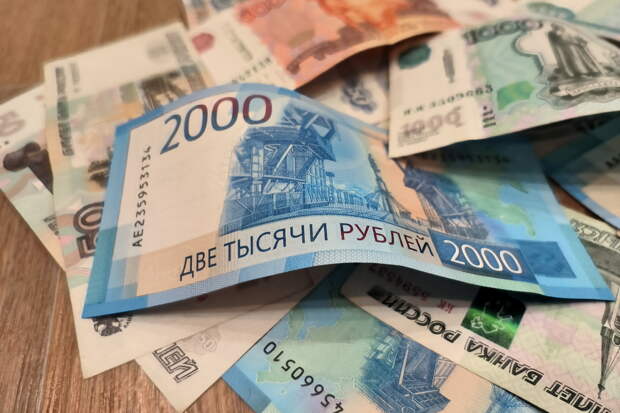 Почти половина жителей России обретают финансовую независимость к 25 годам