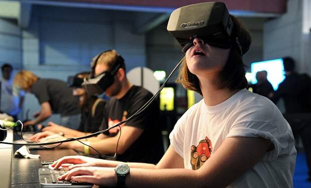 Cамой ожидаемой новинкой на рынке станут очки виртуальной реальности Oculus Rift.