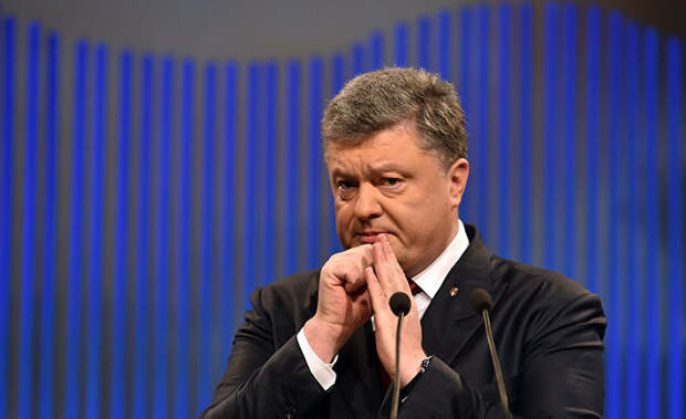 Президент Украины Петр Порошенко во время пресс-конференции в Киеве