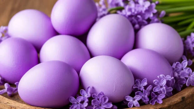 Забудьте о химии: этот сиреневый цвет для пасхальных яиц делают из того, что точно лежит у каждой хозяйки в холодильнике