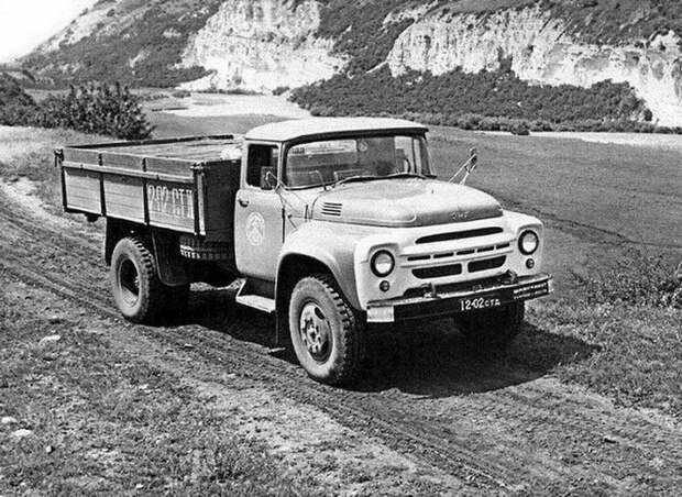 10 легендарных советских грузовиков авто, грузовики