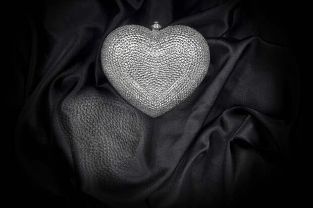 LOVE HEART SILVER GCB4002 copy