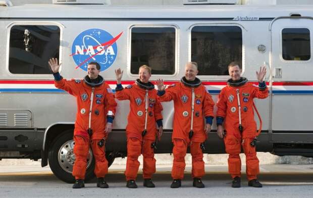 Крутые автомобили NASA: Astronaut Transfer Van