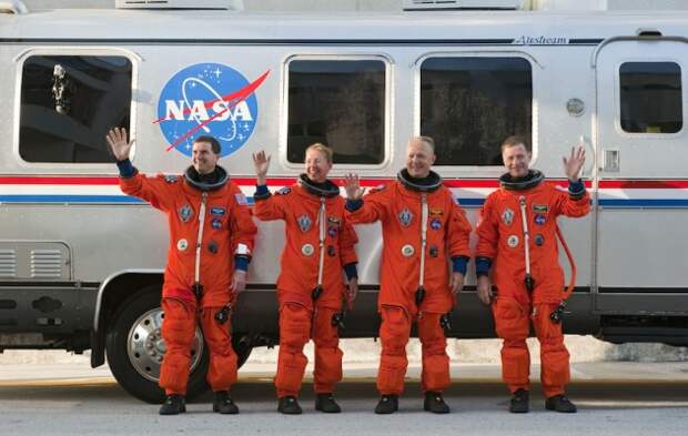 Крутые автомобили NASA: Astronaut Transfer Van